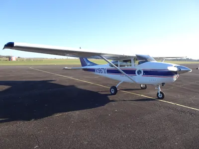 Cessna 182H photo 01