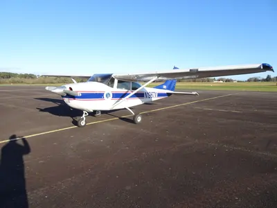 Cessna 182H photo 03
