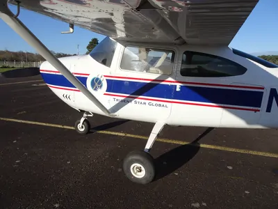 Cessna 182H photo 10