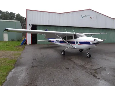 Cessna 182H photo 31