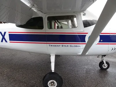 Cessna 182H photo 44