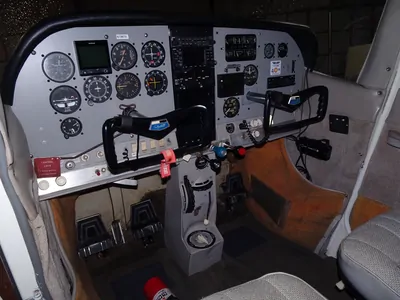 Cessna 182H photo 72