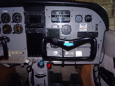 Cessna 182H photo 74